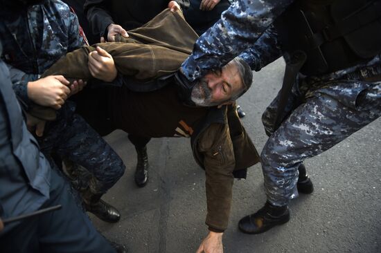 Митинг оппозиции в Ереване