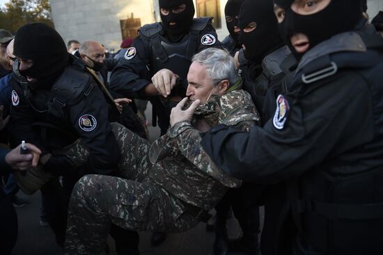 Митинг оппозиции в Ереване