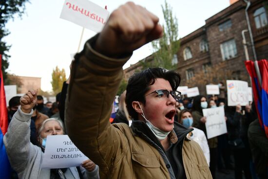 Митинг оппозиции в Ереване