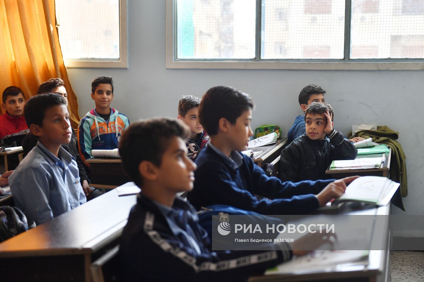 Первый заместитель министра просвещения РФ Д. Глушко посетил школы в Дамаске