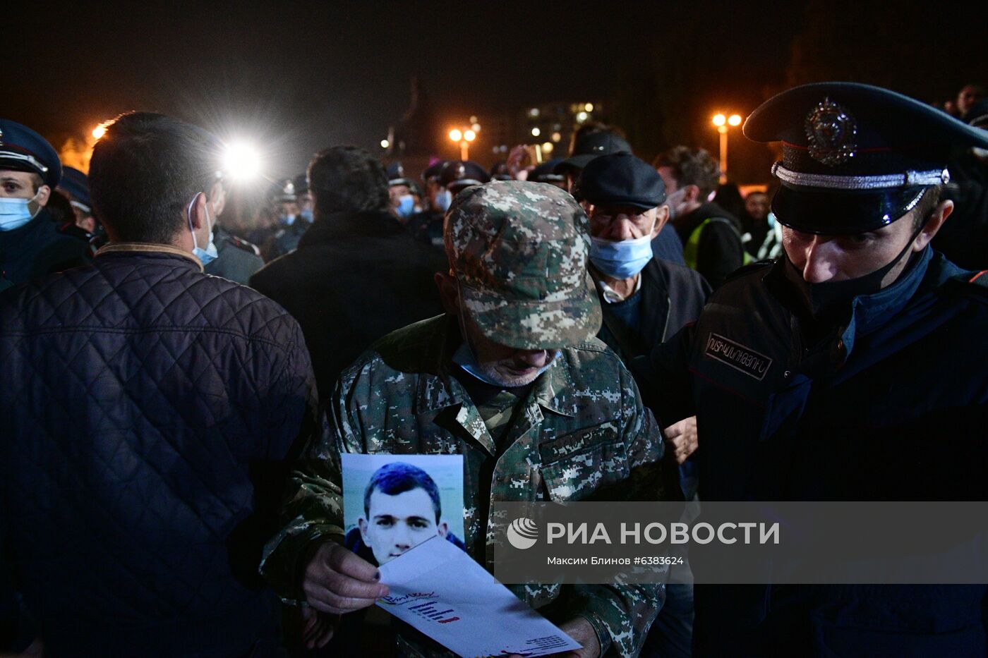 Митинг оппозиции в Ереване