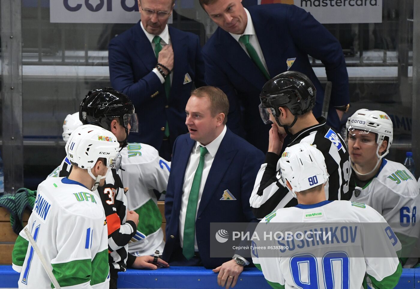 Хоккей. КХЛ. Матч ЦСКА – "Салават Юлаев"