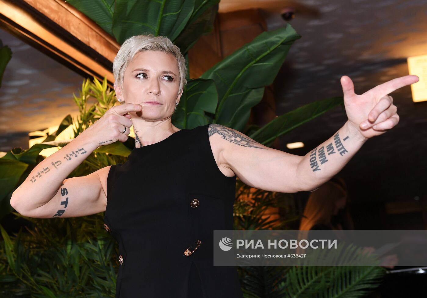 Премия "Человек года – 2020" по версии журнала GQ