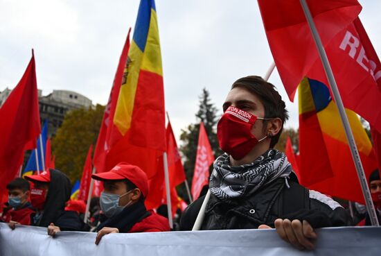 Митинг в поддержку действующего президента Молдавии И. Додона