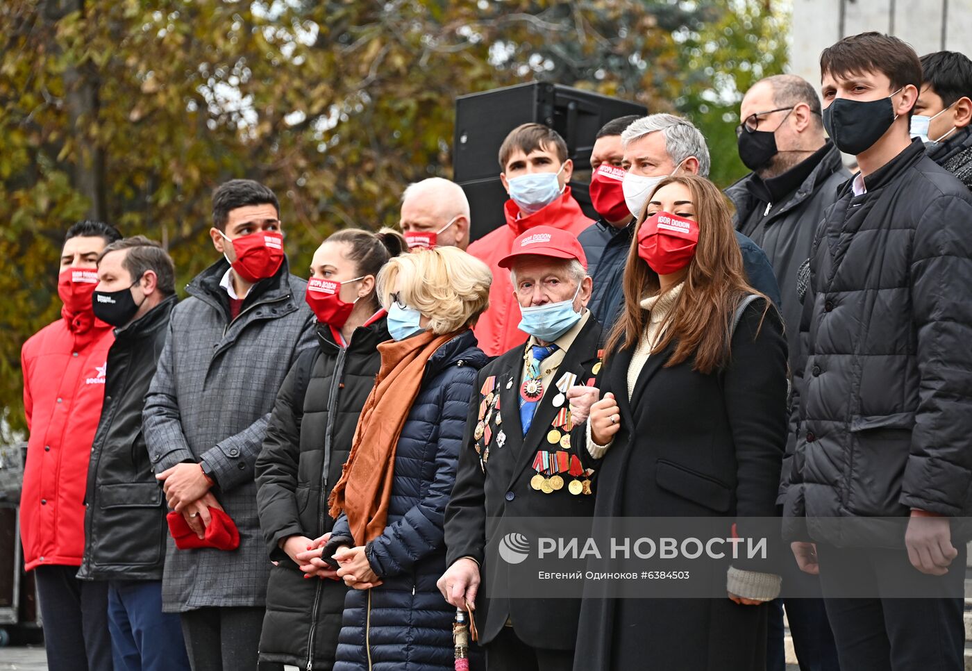 Митинг в поддержку действующего президента Молдавии И. Додона