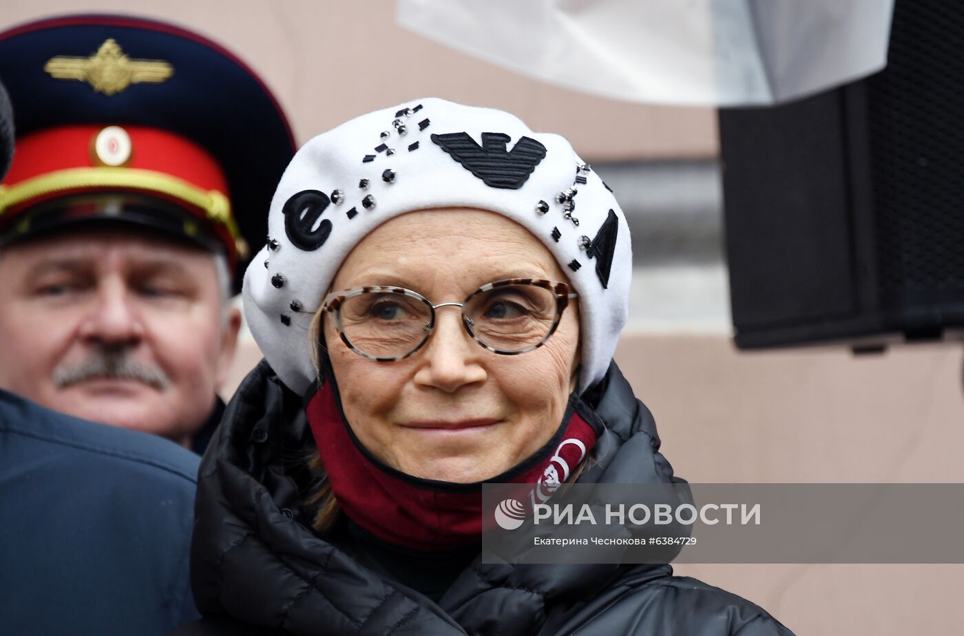 Открытие мемориальной доски В. Этушу