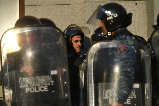 Митинг оппозиции в Ереване