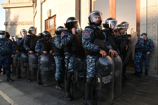 Митинг оппозиции в Ереване