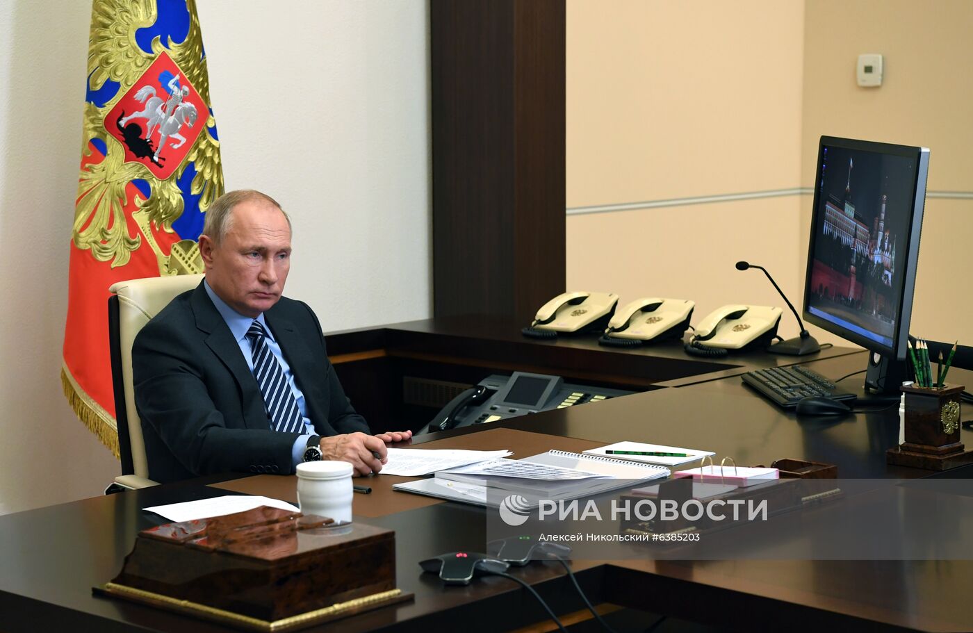 Президент РФ В. Путин провел заседание попечительского совета образовательного фонда "Талант и успех"