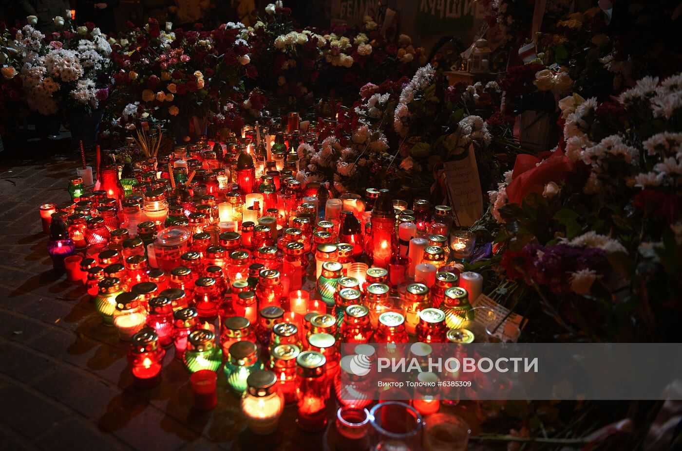 Акция памяти погибшего сторонника оппозиции Р. Бондаренко в Минске