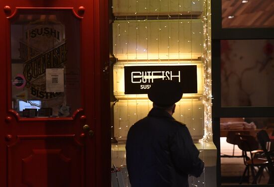 Закрытие баров и ресторанов Москвы в ночное время из-за коронавируса