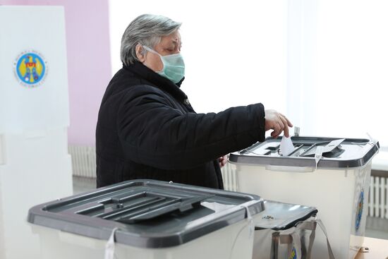 Второй тур выборов президента Молдавии