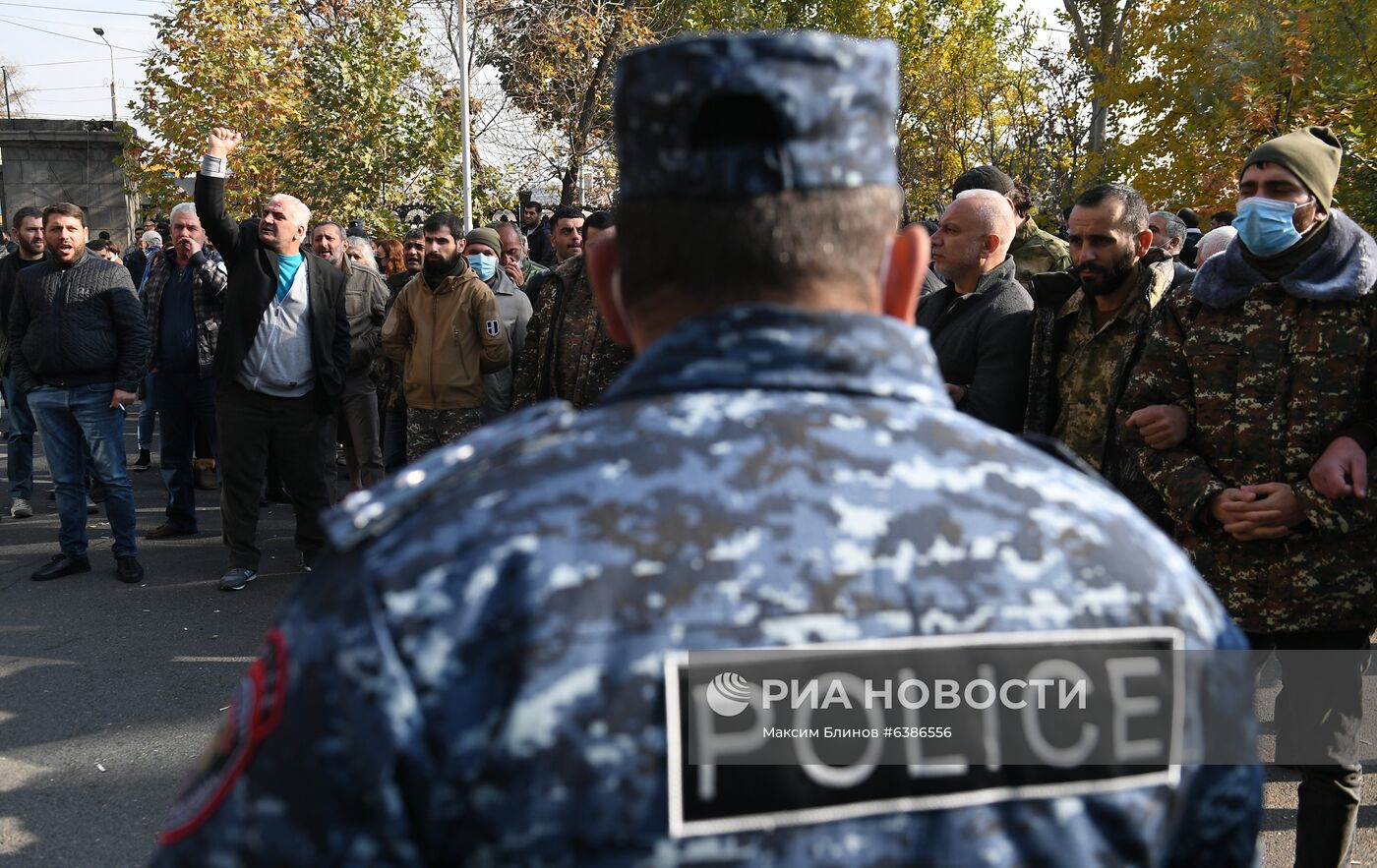 Митинг за освобождение подозреваемых в покушении на премьер-министра Армении Н. Пашиняна