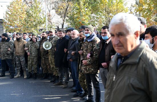 Митинг за освобождение подозреваемых в покушении на премьер-министра Армении Н. Пашиняна