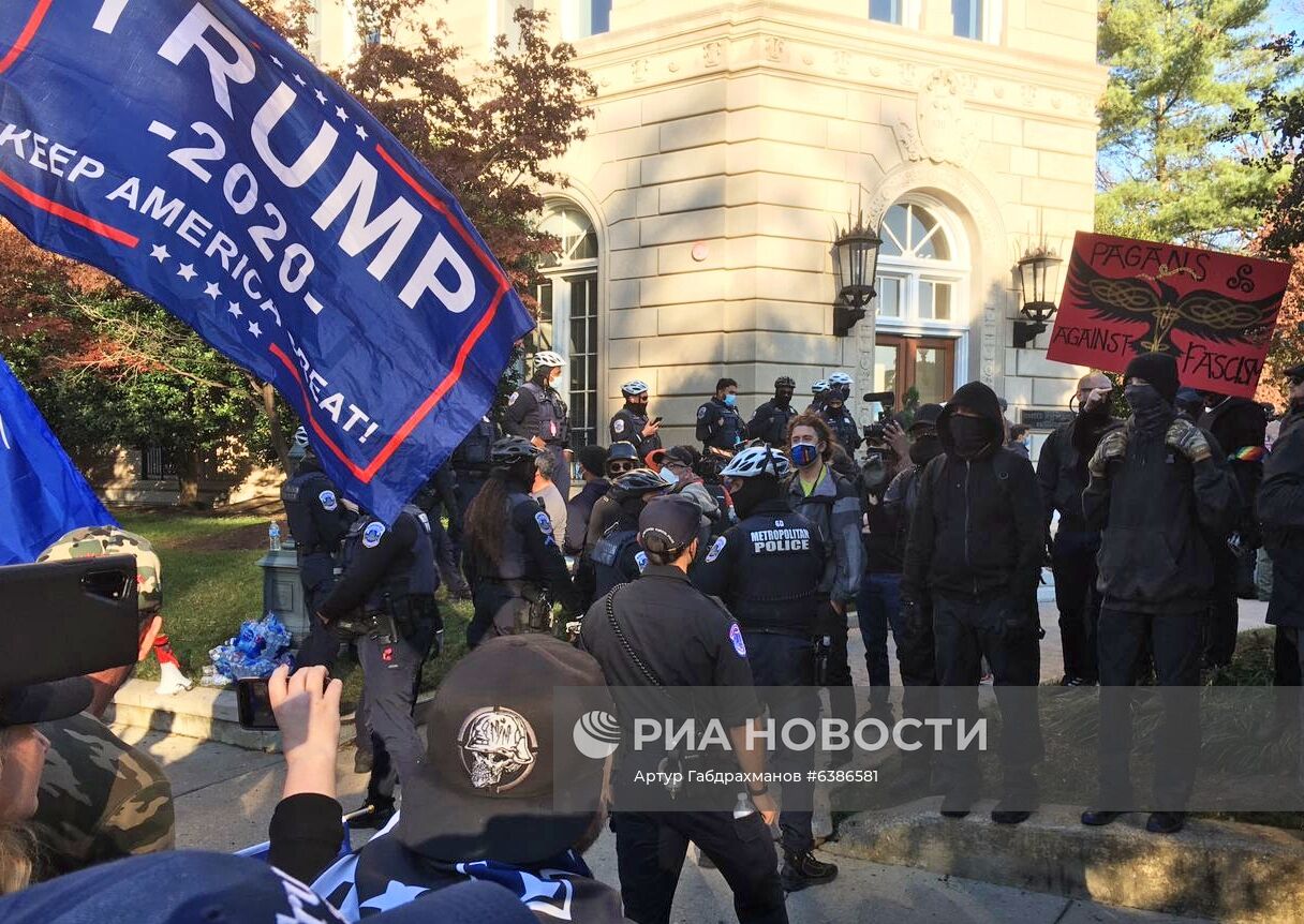 Акция в поддержку Трампа в Вашингтоне