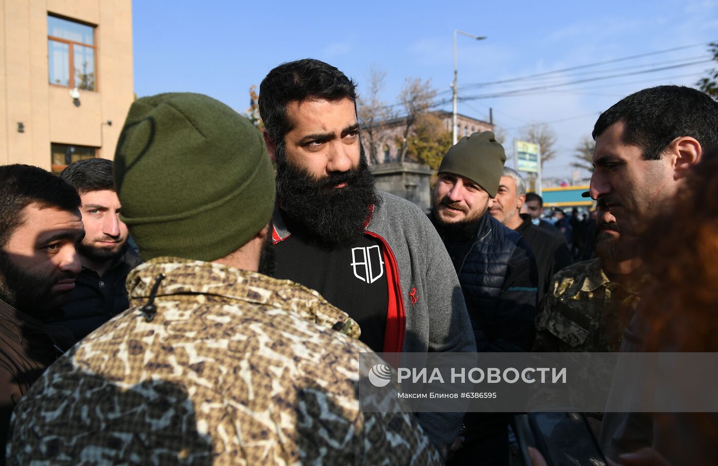 Митинг за освобождение подозреваемых в покушении на премьер-министра Армении Н. Пашиняна