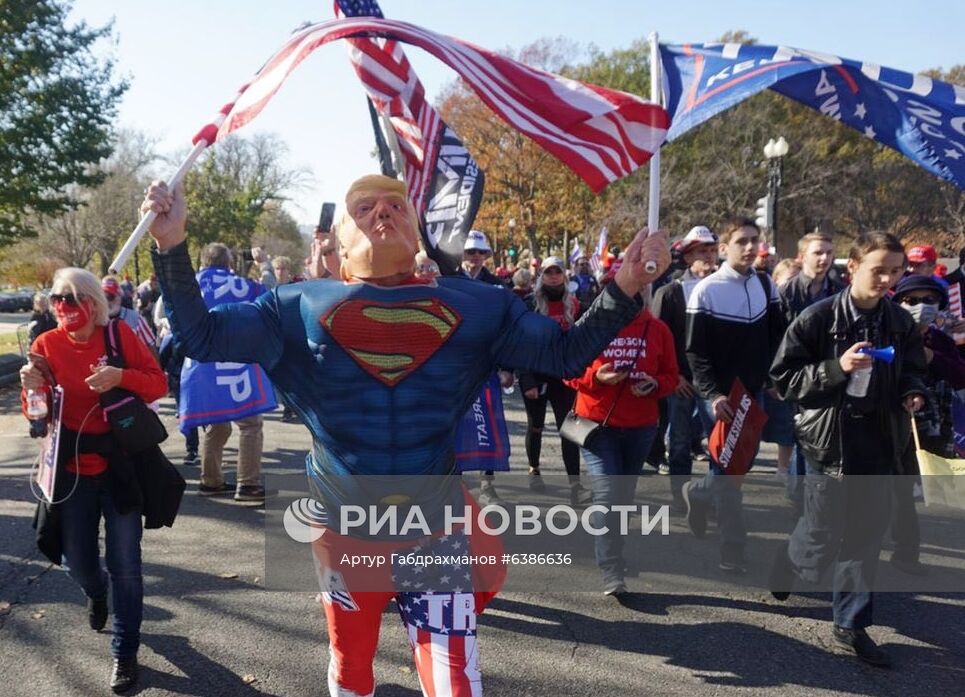 Акция в поддержку Трампа в Вашингтоне