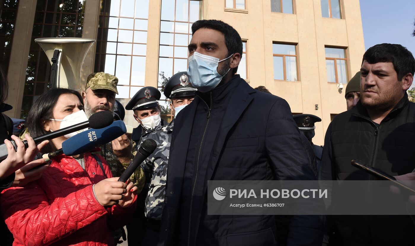 Митинг за освобождение подозреваемых в покушении на премьер-министра Армении Н. Пашиняна