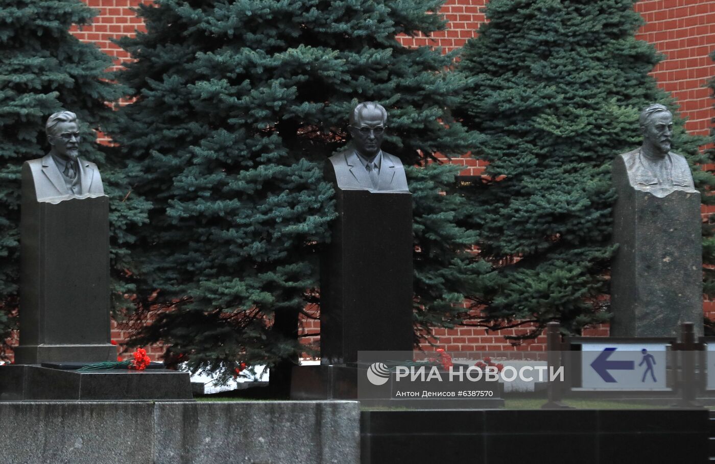 С 17 ноября закрывается допуск посетителей в Мавзолей Ленина и к некрополю у Кремлевской стены