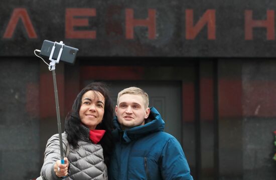С 17 ноября закрывается допуск посетителей в Мавзолей Ленина и к некрополю у Кремлевской стены
