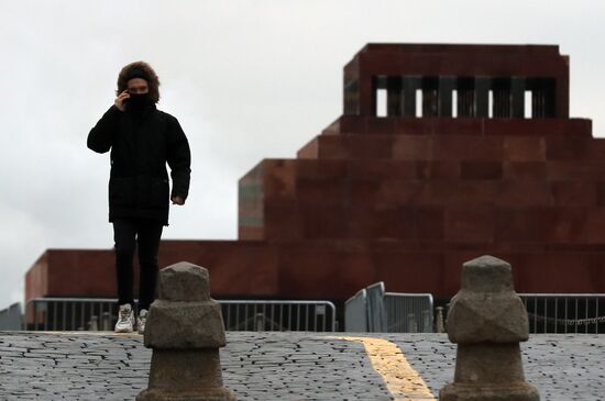 С 17 ноября закрывается допуск посетителей в Мавзолей Ленина и к некрополю у Кремлевской стены