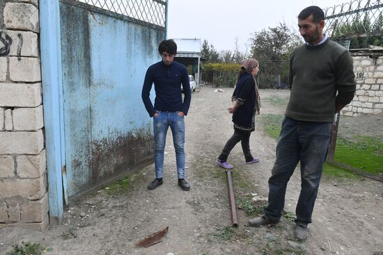 Жители Агдамского района Азербайджана возвращаются домой