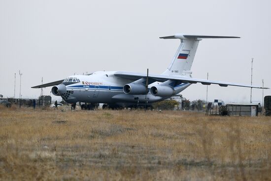 Продолжается доставка в Армению техники для российского миротворческого контингента