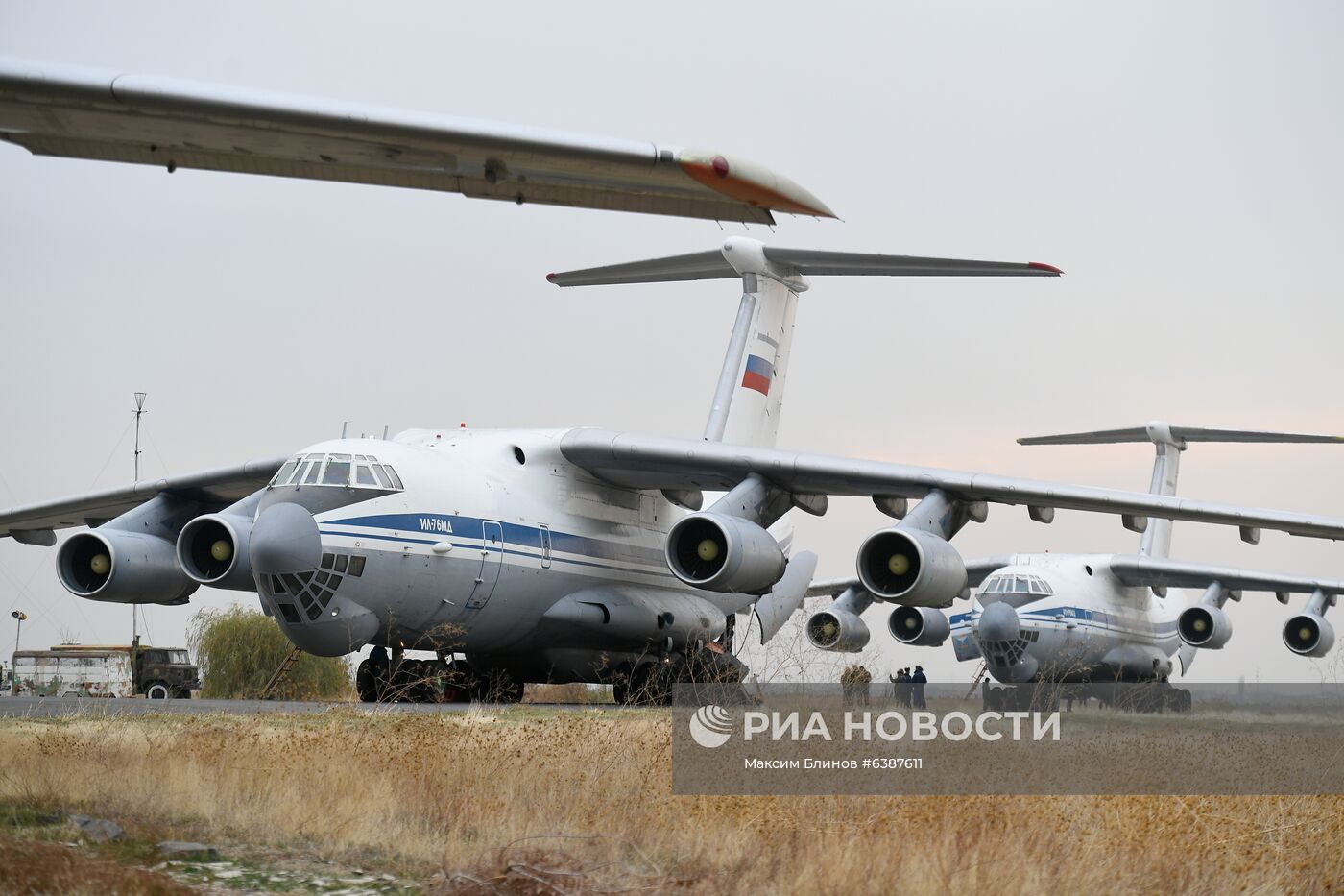 Продолжается доставка в Армению техники для российского миротворческого контингента