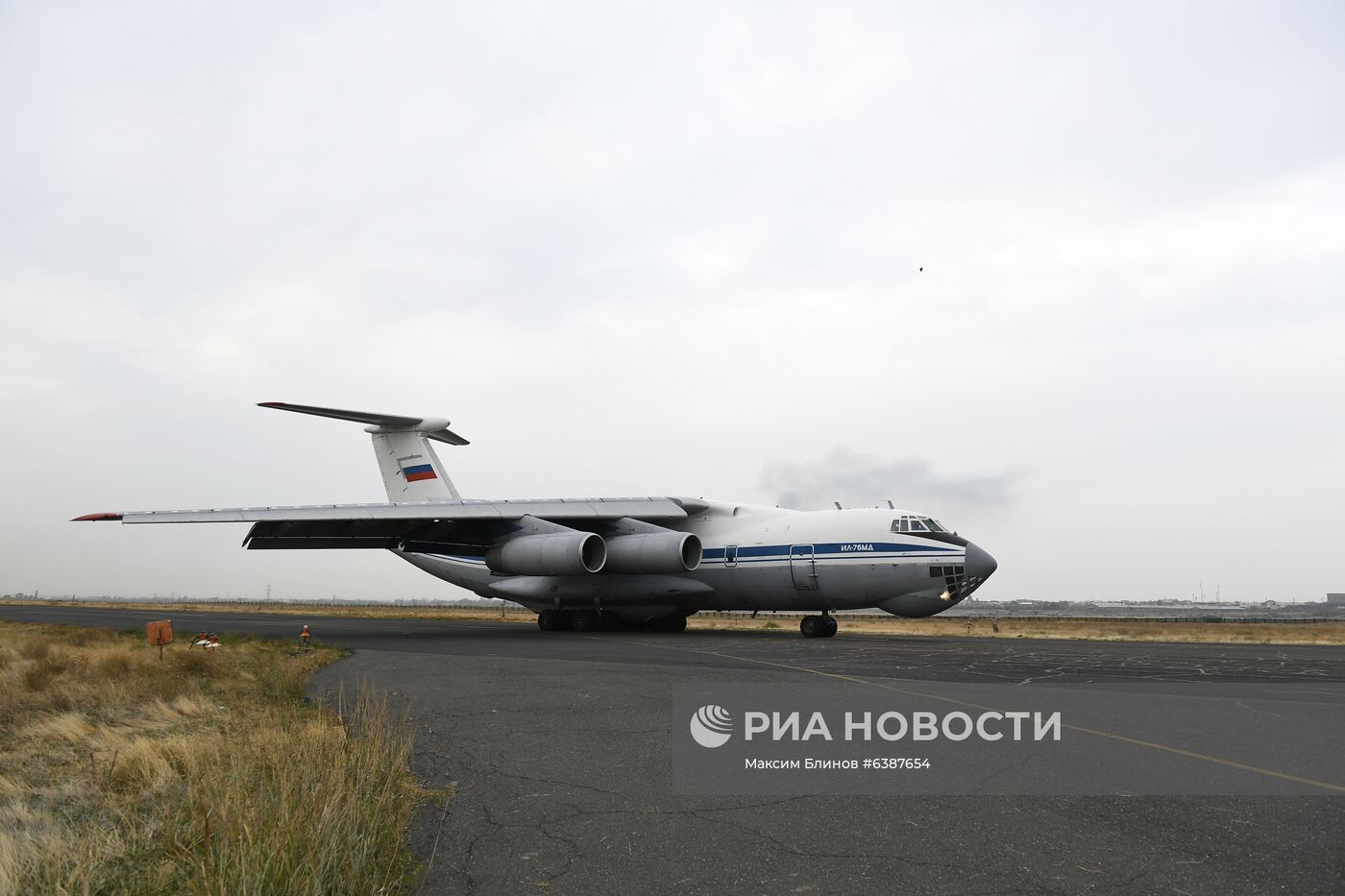 Продолжается доставка в Армению техники для российского миротворческого контингента