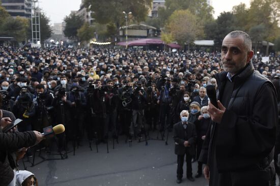 Митинг оппозиции в Ереване