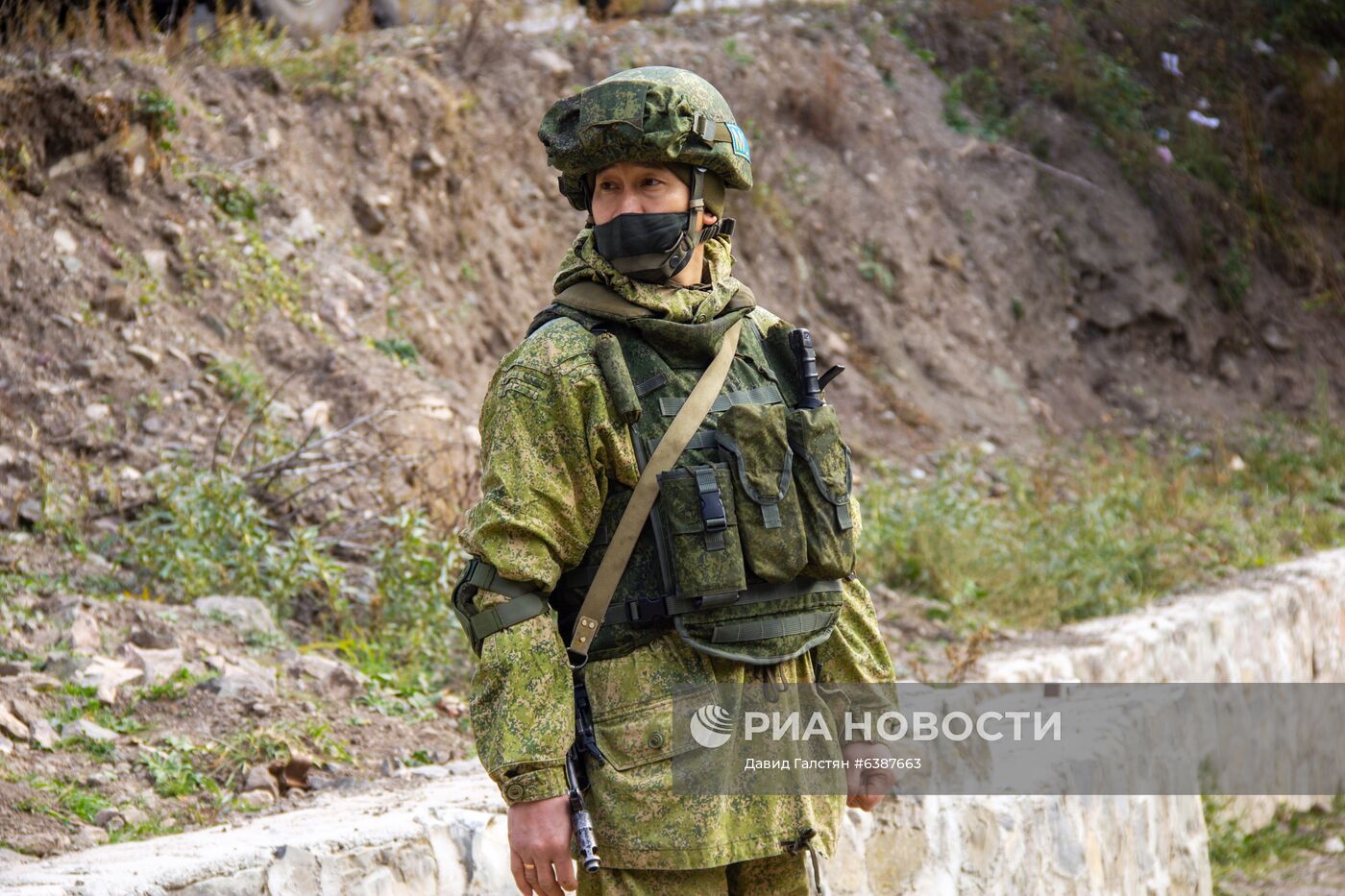 Российские миротворцы выставили наблюдательный пост у монастыря Дадиванк в Карабахе