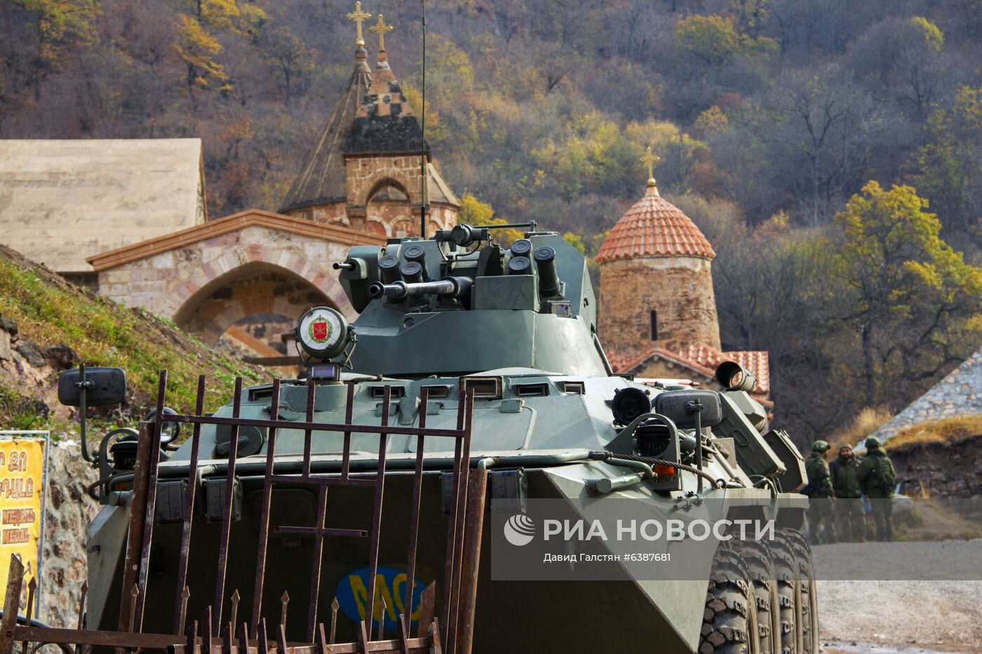 Российские миротворцы выставили наблюдательный пост у монастыря Дадиванк в Карабахе