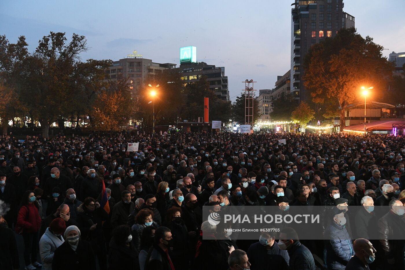 Митинг оппозиции в Ереване