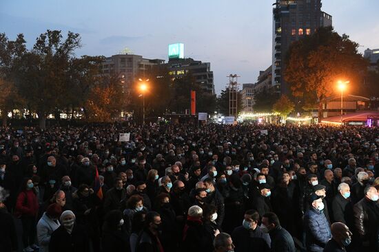 Митинг оппозиции в Ереване