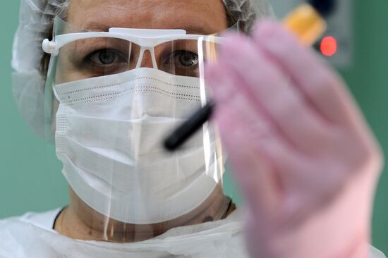 Работа лаборатории "Гемотест" в Тамбове