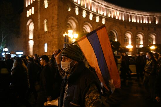 Митинг оппозиции в Ереване