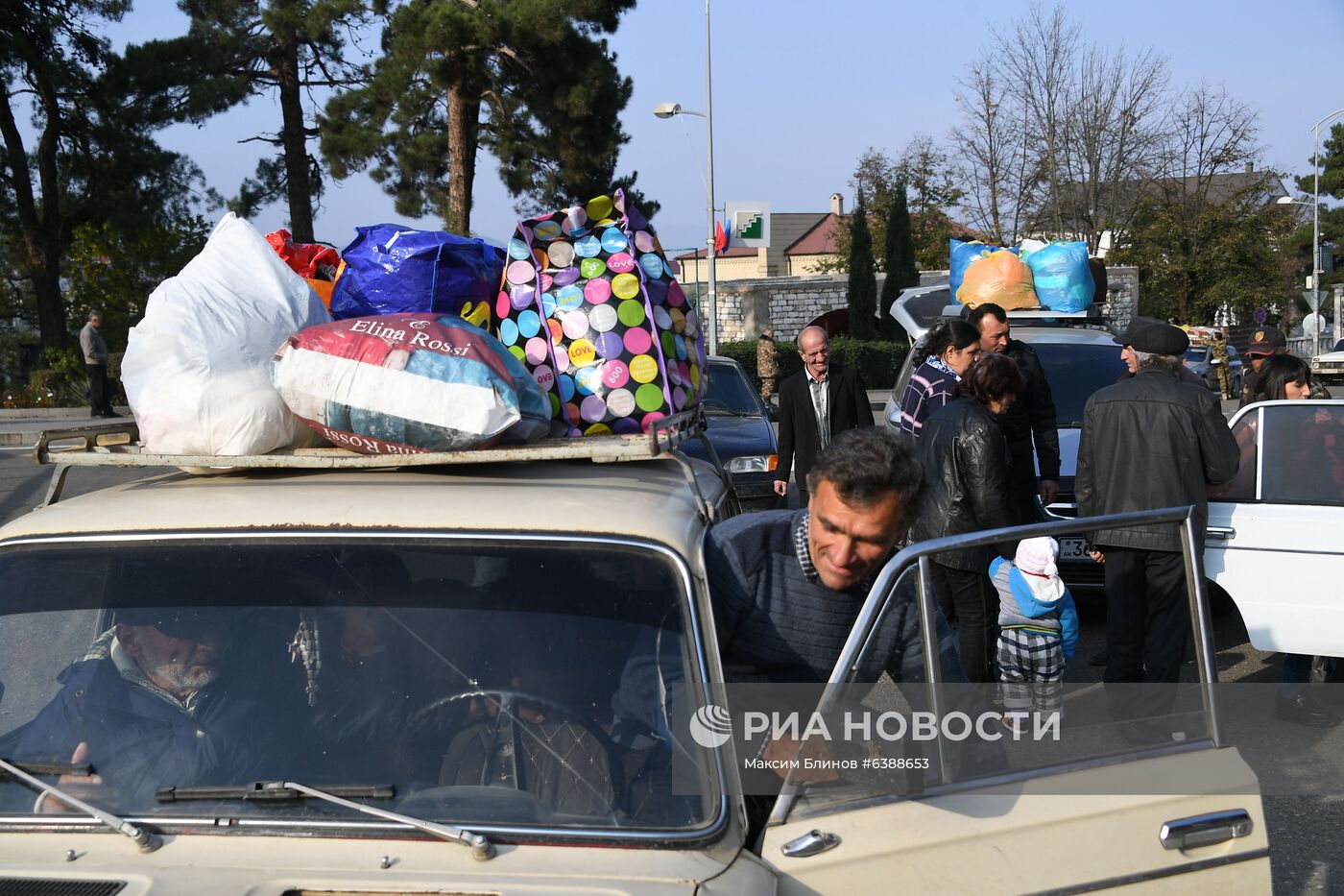 Возвращение беженцев в Степанакерт