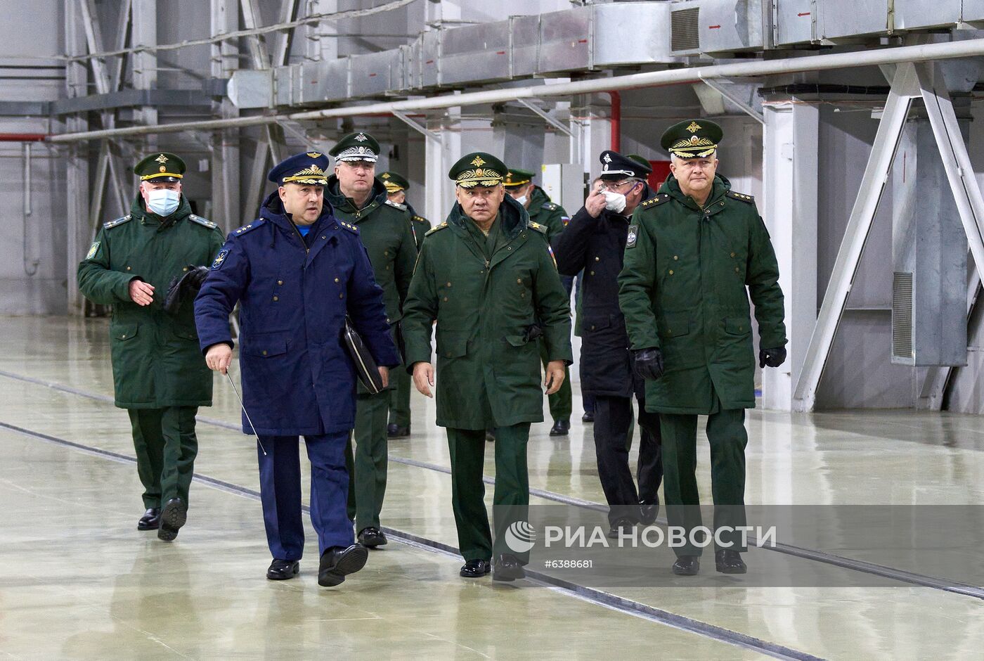 Министр обороны РФ С. Шойгу прибыл с рабочей поездкой на космодром Плесецк
