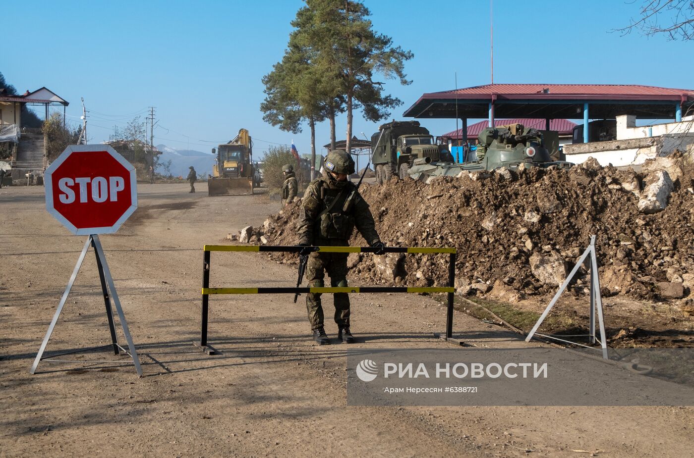 Открыто движение по Лачинскому коридору 