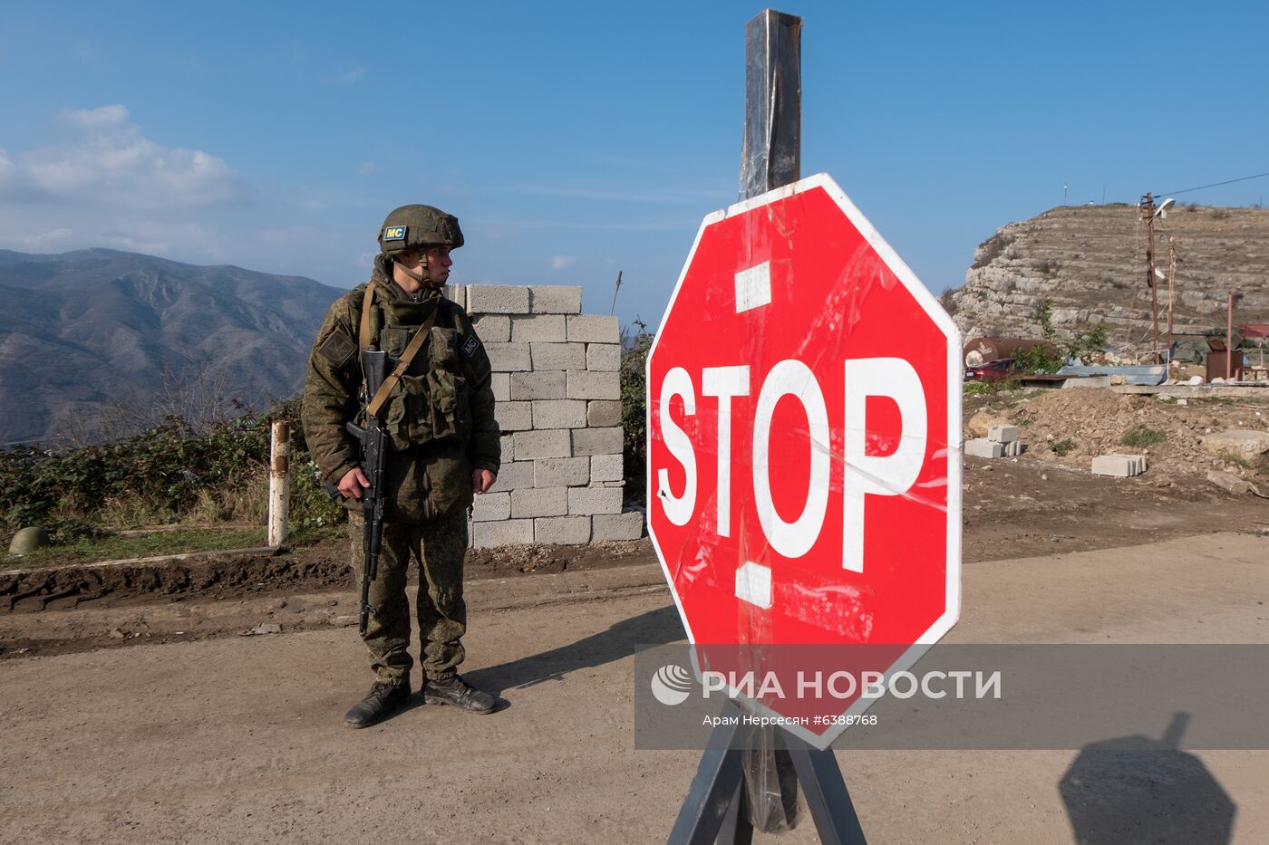 Открыто движение по Лачинскому коридору 