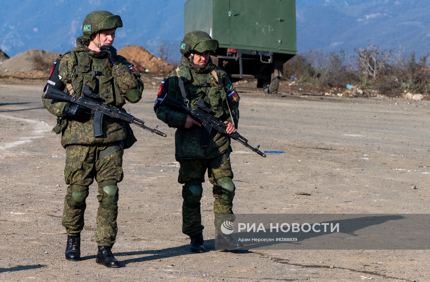 Открыто движение по Лачинскому коридору 