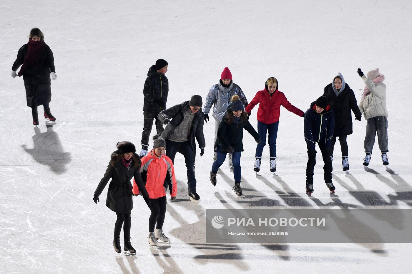 Открытие катка на стадионе "Трудовые резервы" в Казани