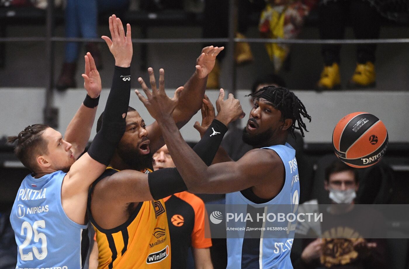 Баскетбол. Евролига. Матч "Зенит" - "Химки"