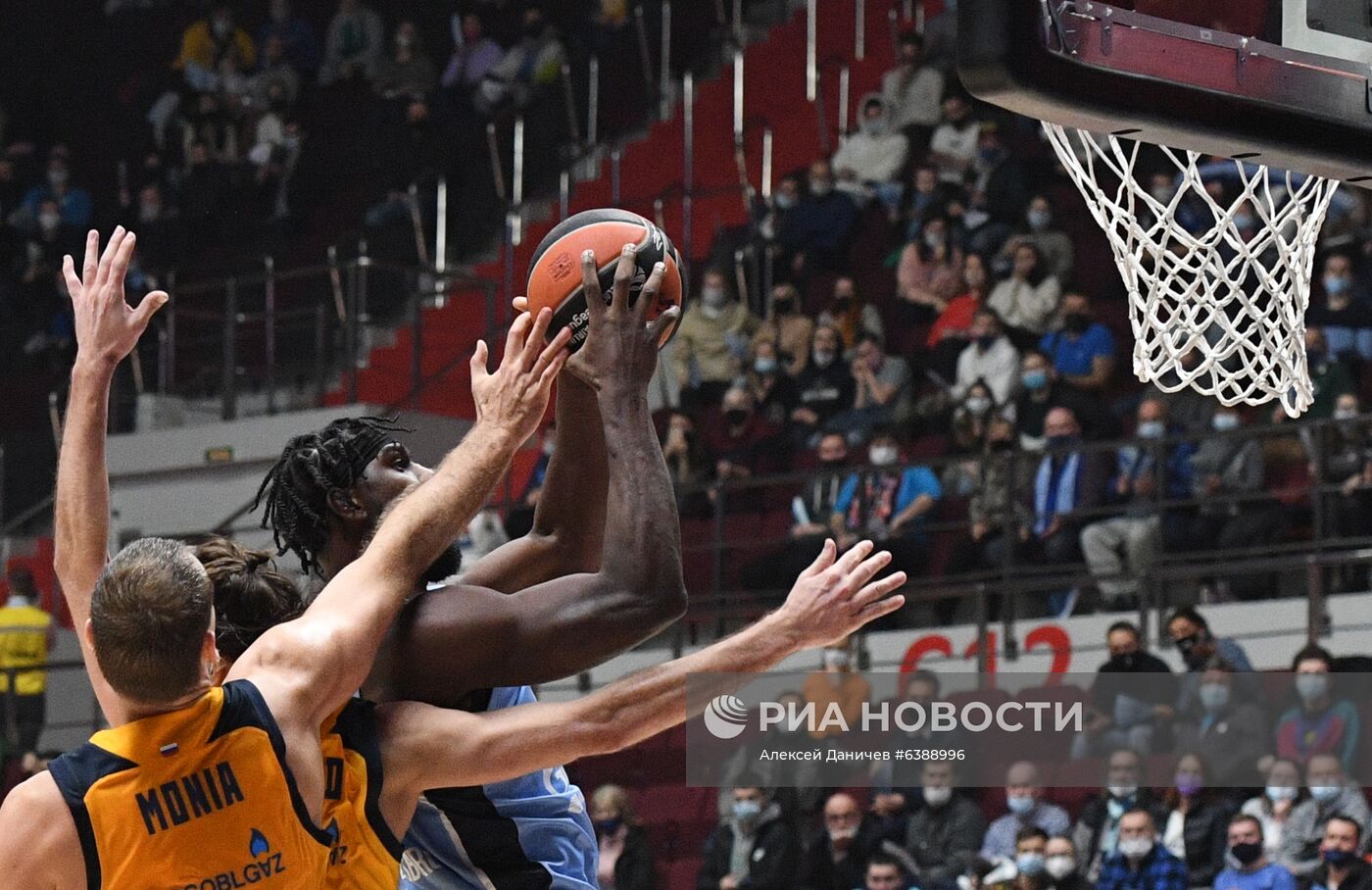 Баскетбол. Евролига. Матч "Зенит" - "Химки"