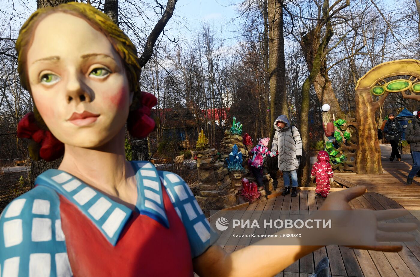 Открытие "Тропы сказок" в усадьбе Деда Мороза