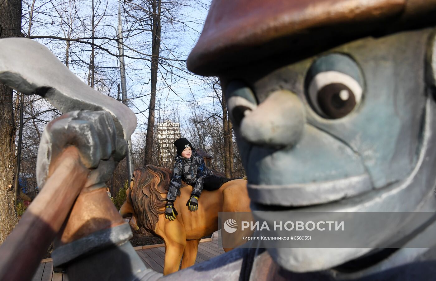 Открытие "Тропы сказок" в усадьбе Деда Мороза  