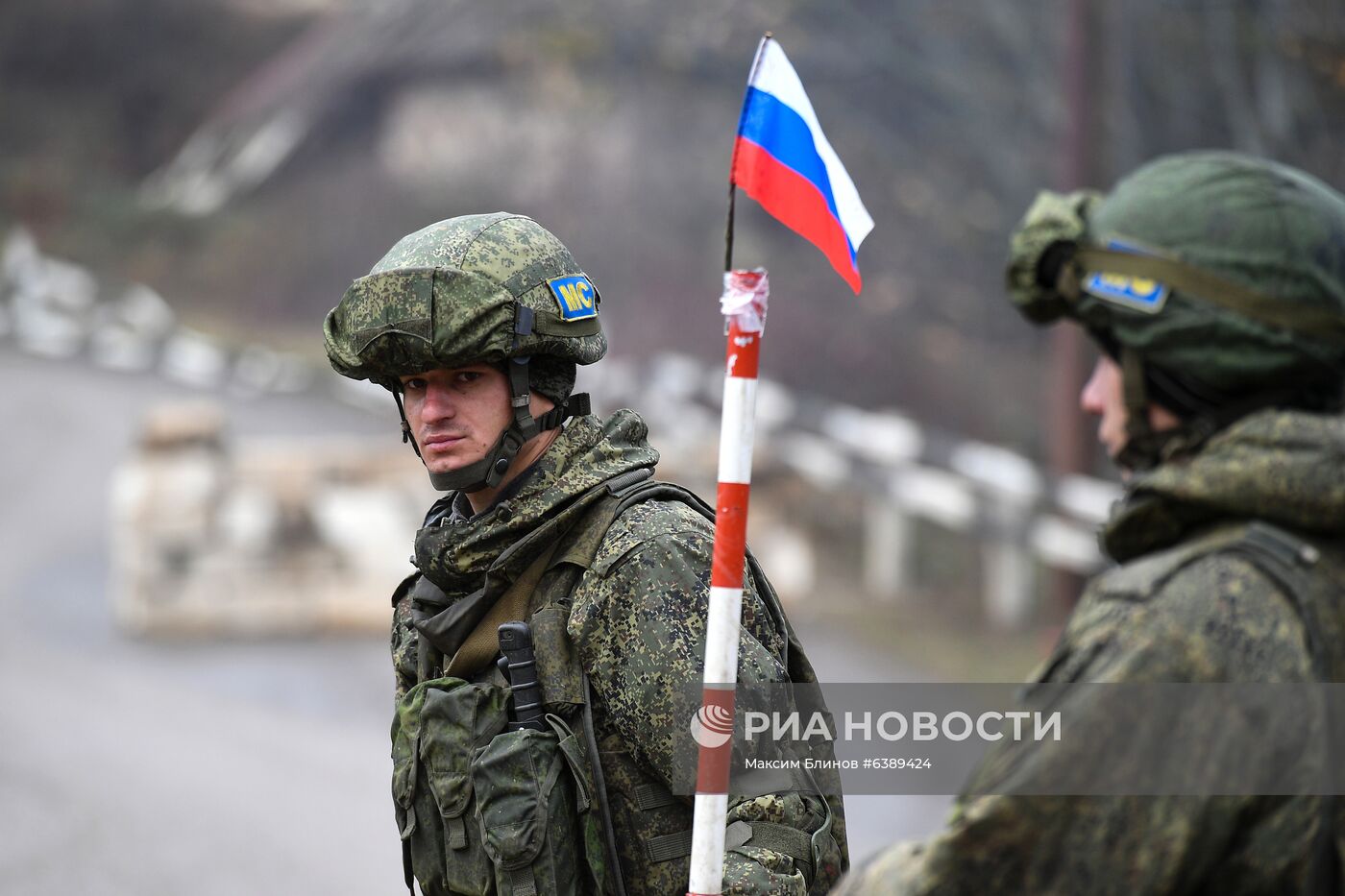 Нагорный Карабах. Российские миротворцы обеспечивают безопасность движения