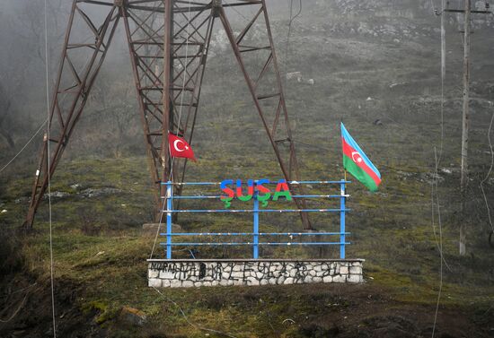 Нагорный Карабах. Российские миротворцы обеспечивают безопасность движения