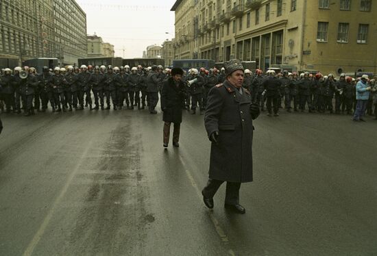 Митинг, посвященный Дню Вооруженных сил России