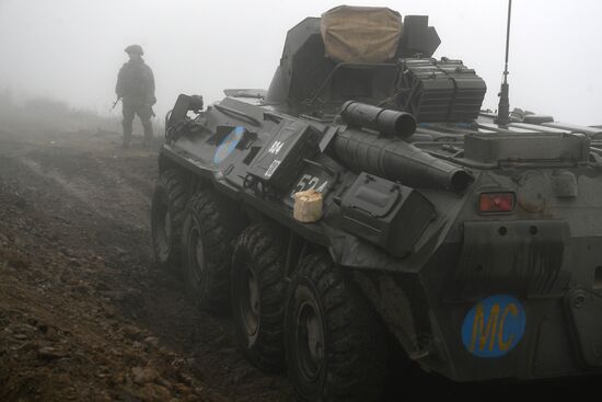 Нагорный Карабах. Российские миротворцы обеспечивают безопасность движения